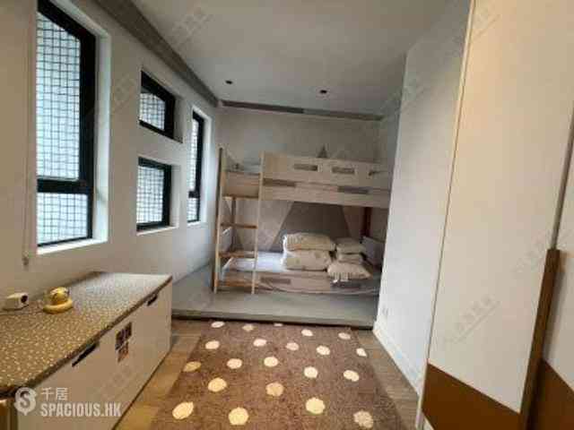 Mid Levels Central - Birchwood Place 11