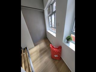 Soho - 24, Elgin Street 03