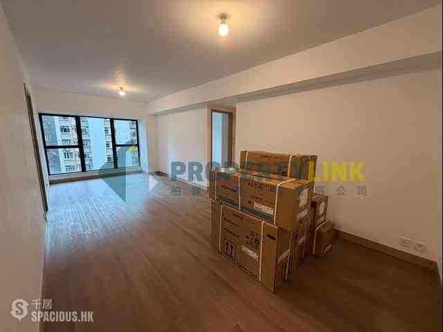 Mid Levels Central - 62B, Robinson Road 01