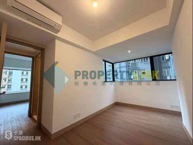 Mid Levels Central - 62B, Robinson Road 06