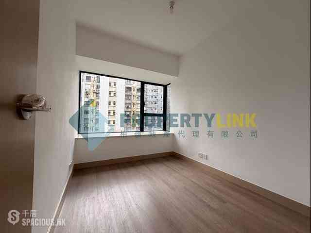 Mid Levels Central - 62B, Robinson Road 07