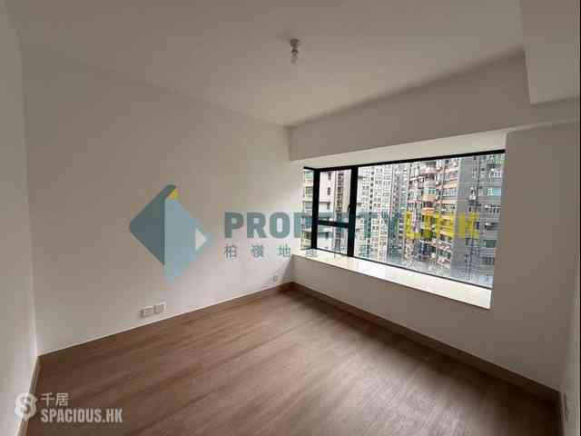 Mid Levels Central - 62B, Robinson Road 08