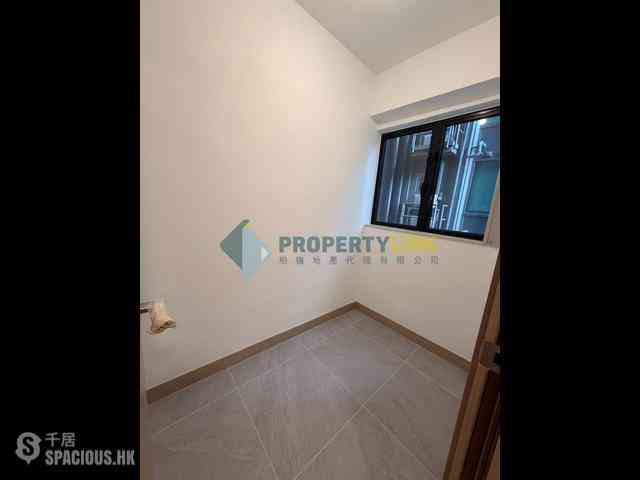 Mid Levels Central - 62B, Robinson Road 10