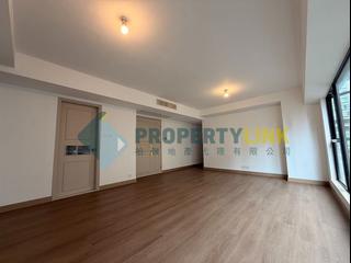 Mid Levels Central - 62B, Robinson Road 03
