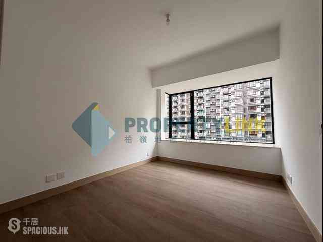 Mid Levels Central - 62B, Robinson Road 13