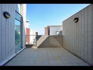 The Peak - Sunshine Villa 07