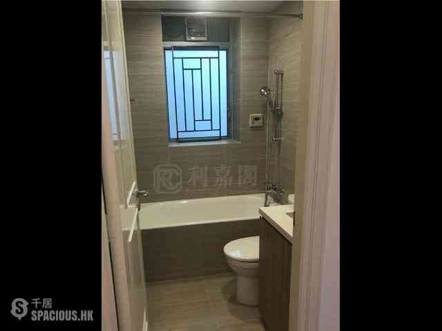 Tsim Sha Tsui - The Victoria Towers Tower 3 06