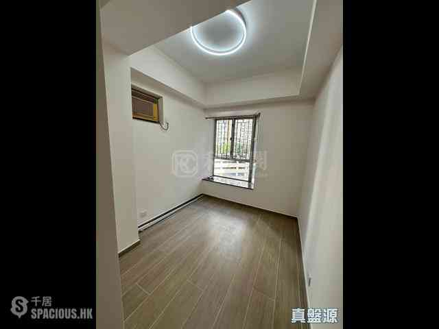 Fortress Hill - Merlin Garden 04