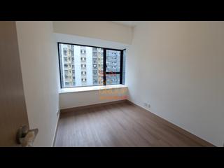 Mid Levels Central - 62B, Robinson Road 05