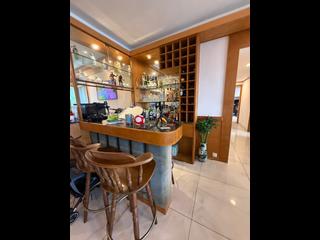 Mid Levels Central - Pearl Gardens 08
