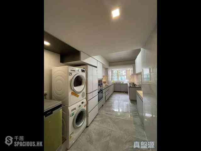 Mid Levels Central - Tregunter Tower 3 03