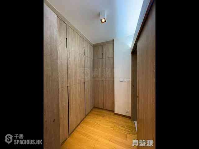 Mid Levels Central - Tregunter Tower 3 07