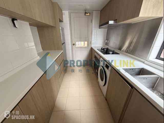 Mid Levels Central - 62B, Robinson Road 06