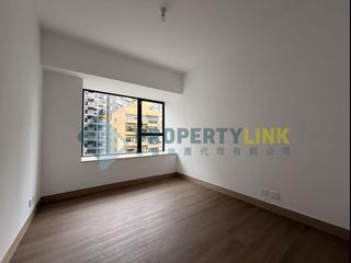 Mid Levels Central - 62B, Robinson Road 12