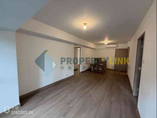 Mid Levels Central - 62B, Robinson Road 01