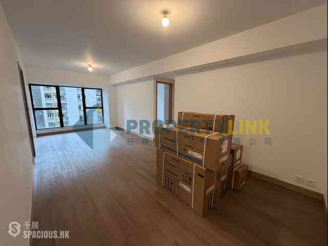 Mid Levels Central - 62B, Robinson Road 02