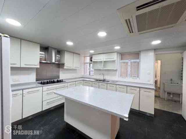 Causeway Bay - Fontana Gardens 04
