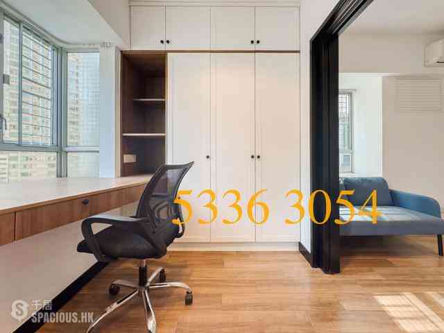 Mid Levels Central - Windsor Court 05