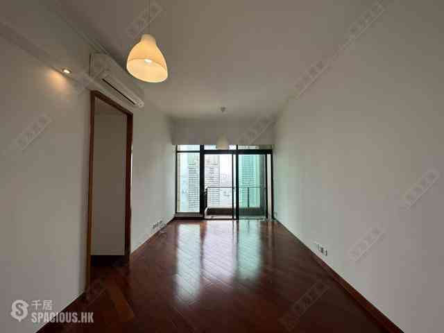 West Kowloon - The Arch 01