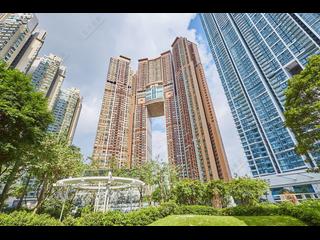 West Kowloon - The Arch 17