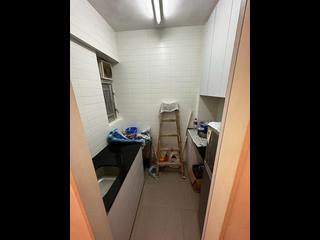 Sheung Wan - 14, Queen's Road West 11