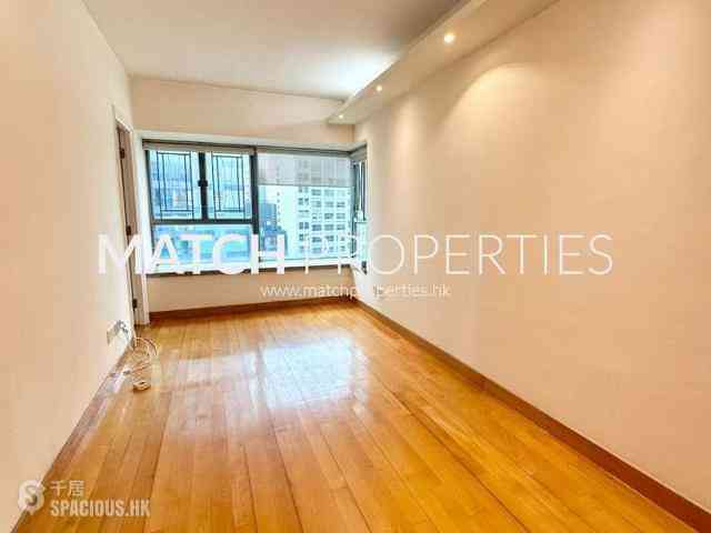 Sheung Wan - Queen's Terrace 01