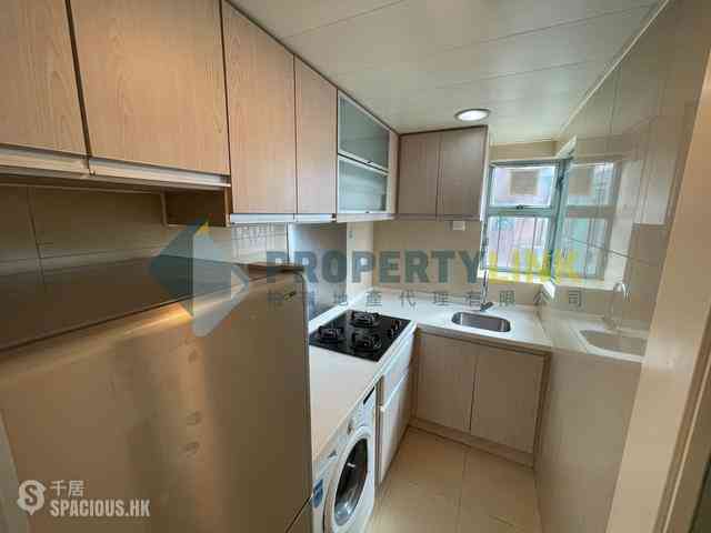 Sheung Wan - Queen's Terrace 10
