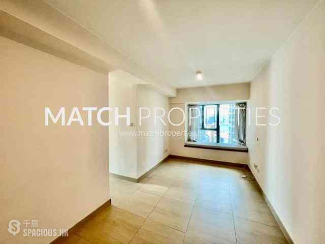 Sheung Wan - Queen's Terrace 01