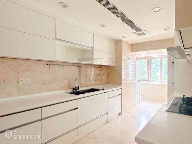 Mid Levels Central - Estoril Court 12