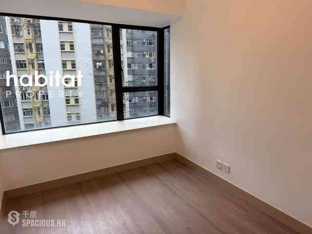 Mid Levels Central - 62B, Robinson Road 08