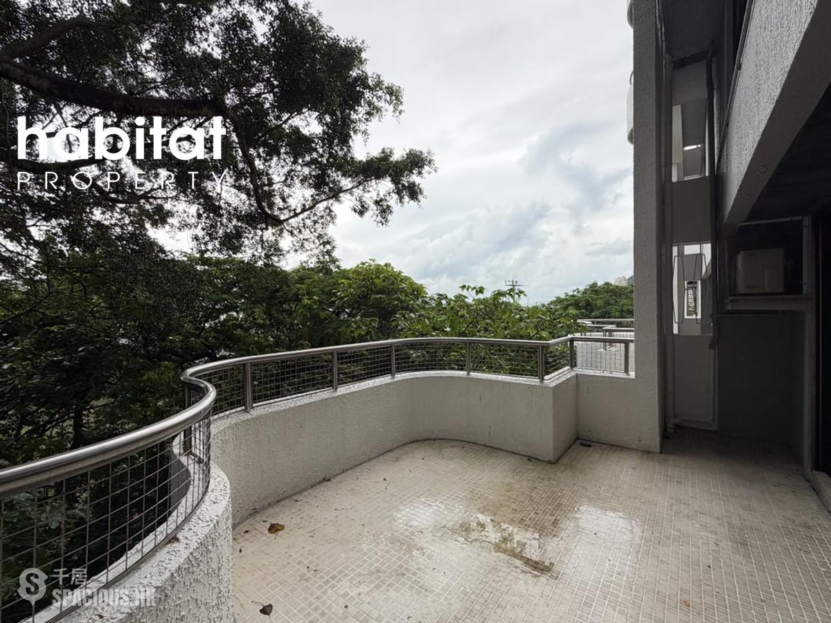 Pok Fu Lam - Pine Grove 01