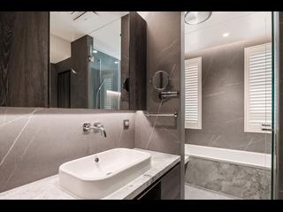 Mid Levels Central - Grenville House 17