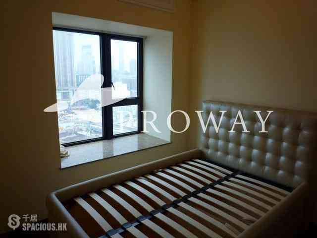 West Kowloon - The Arch 04