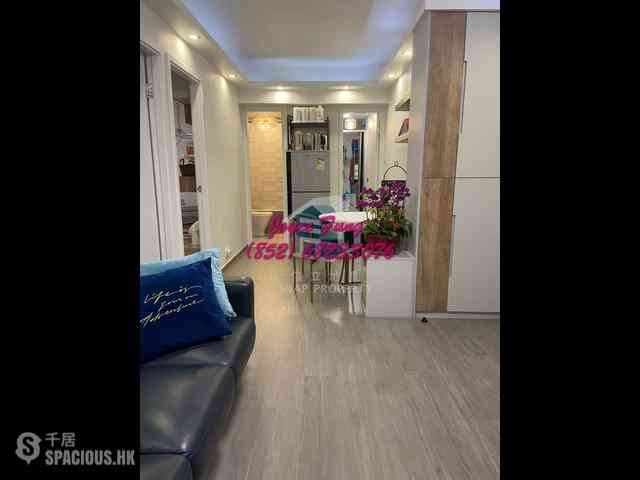 Mid Levels Central - Maxluck Court 06