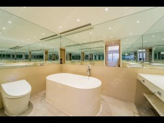 Wan Chai - Convention Plaza Apartments 10
