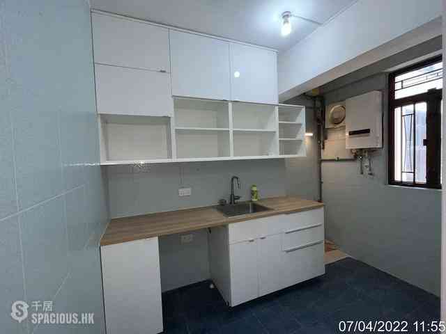 Leighton Hill - Lunar Building 08