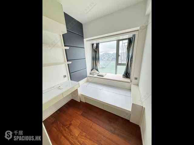 West Kowloon - The Harbourside Block 2 05