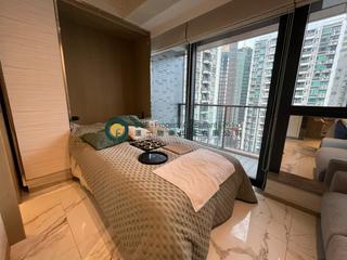 Sai Ying Pun - The Queens 04
