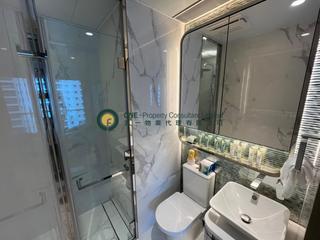 Sai Ying Pun - The Queens 05