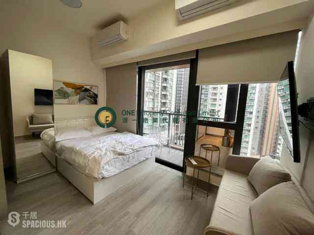 Sai Ying Pun - The Queens 06