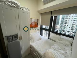 Sai Ying Pun - The Queens 07
