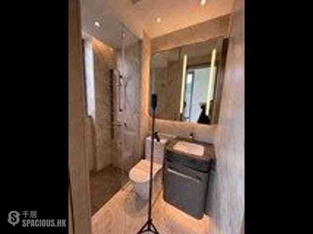 Sai Ying Pun - Des Voeux W Residence 04