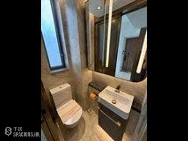 Sai Ying Pun - Des Voeux W Residence 05