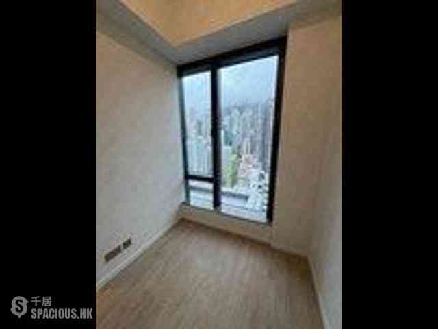 Sai Ying Pun - Des Voeux W Residence 04