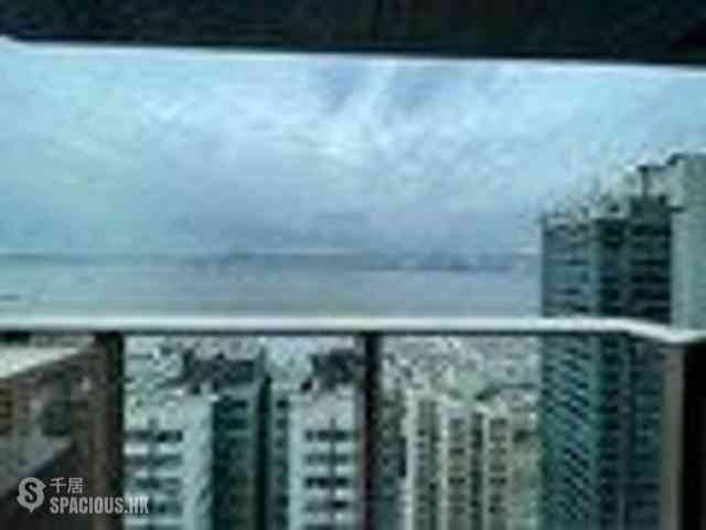 Sai Ying Pun - Des Voeux W Residence 01