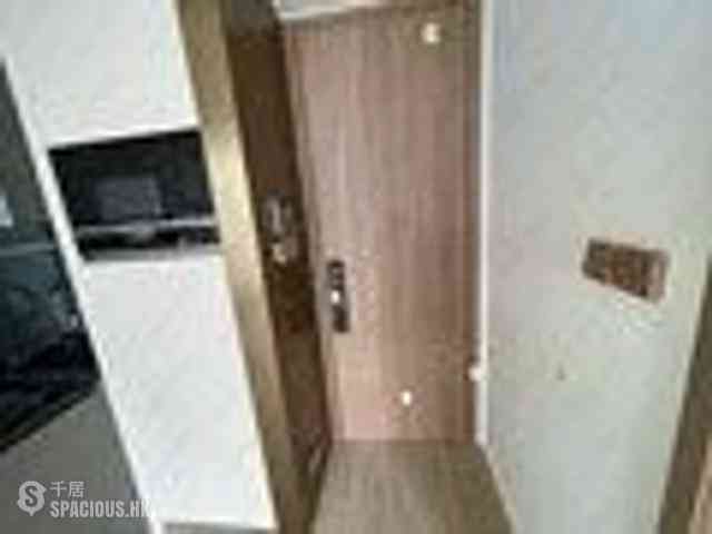 Sai Ying Pun - Des Voeux W Residence 05