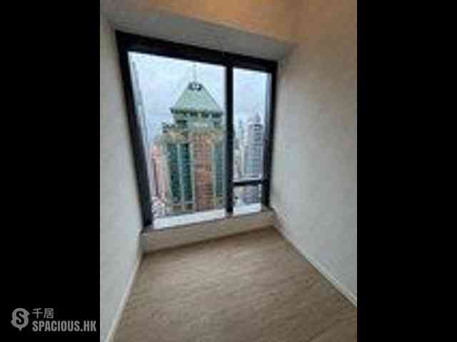 Sai Ying Pun - Des Voeux W Residence 04
