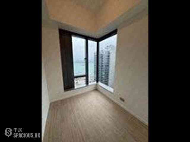 Sai Ying Pun - Des Voeux W Residence 05