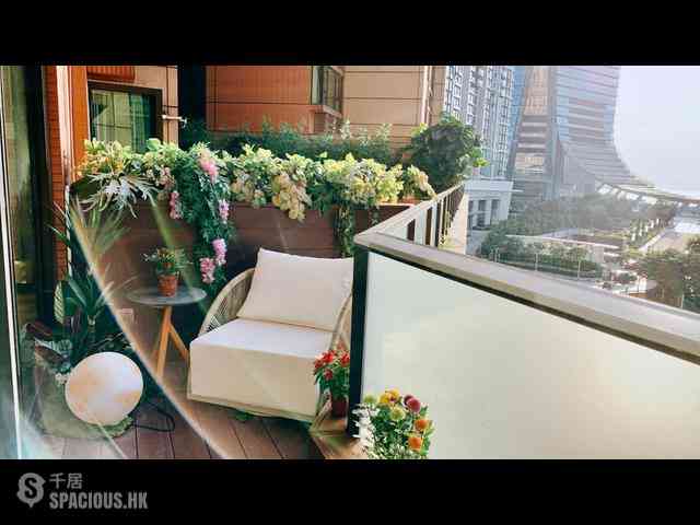 West Kowloon - The Arch 14