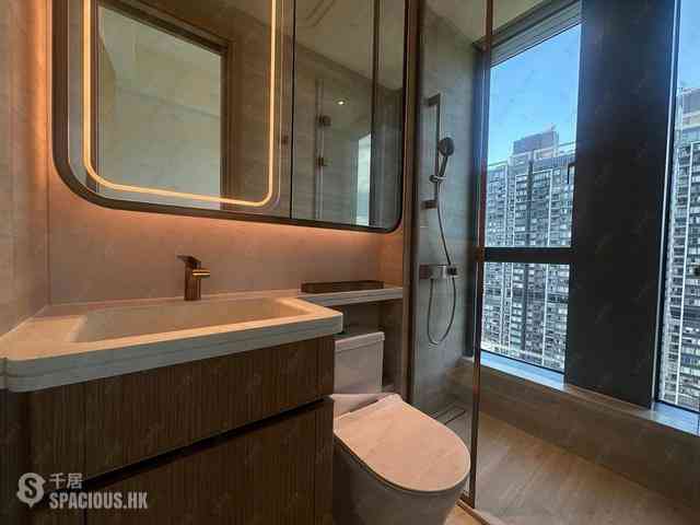 Sai Ying Pun - Upper Manor 04